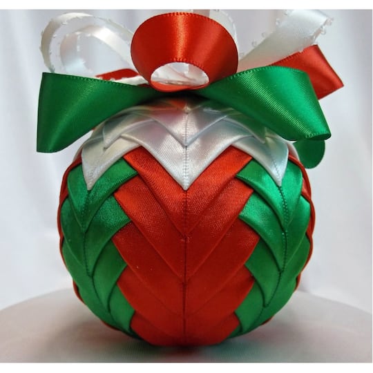 Quilt Magic&#xAE; Christmas Cheer No Sew Ornament Kit 